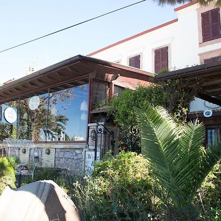 Hotel Aliye Hanim 2*