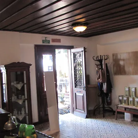 Aliye Hanim מלון Ayvalı