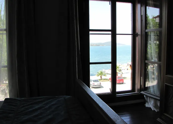 Aliye Hanim 2* Ayvalı