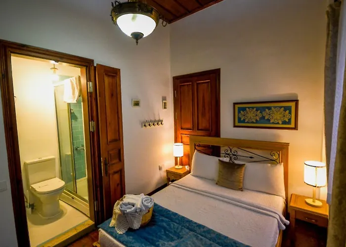 ホテル Aliye Hanim 2*